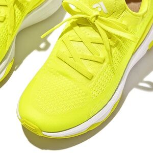 FitFlop VITAMIN FFX Knit Sports Sneakers - Electric Yellow Lime Juice US 7 NWT